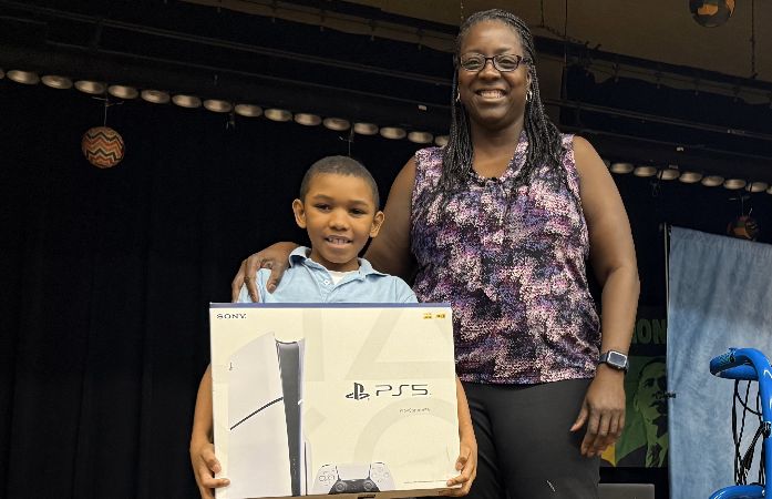 principal and student 